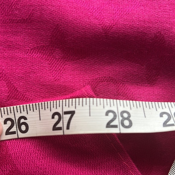 LOUIS VUITTON pink wool/silk wrap/scarf - Picture 5 of 12